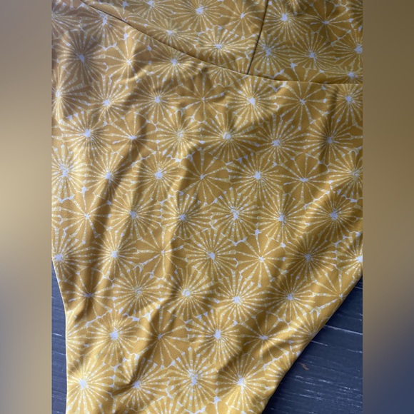 AERIE | Crossover high cut cheeky bikini bottom size small yellow shock - Picture 3 of 7